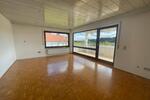 Wohnung ( ca. 175 qm, 7 Zimmer, Balkon, Großer Garten )