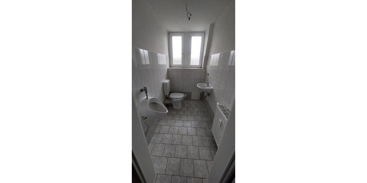 Etagenwohnung Lugau/Erzgebirge Erzgebirge - 4 Zimmer, 125 m&sup2;, 875&euro; | Angebot:26634264