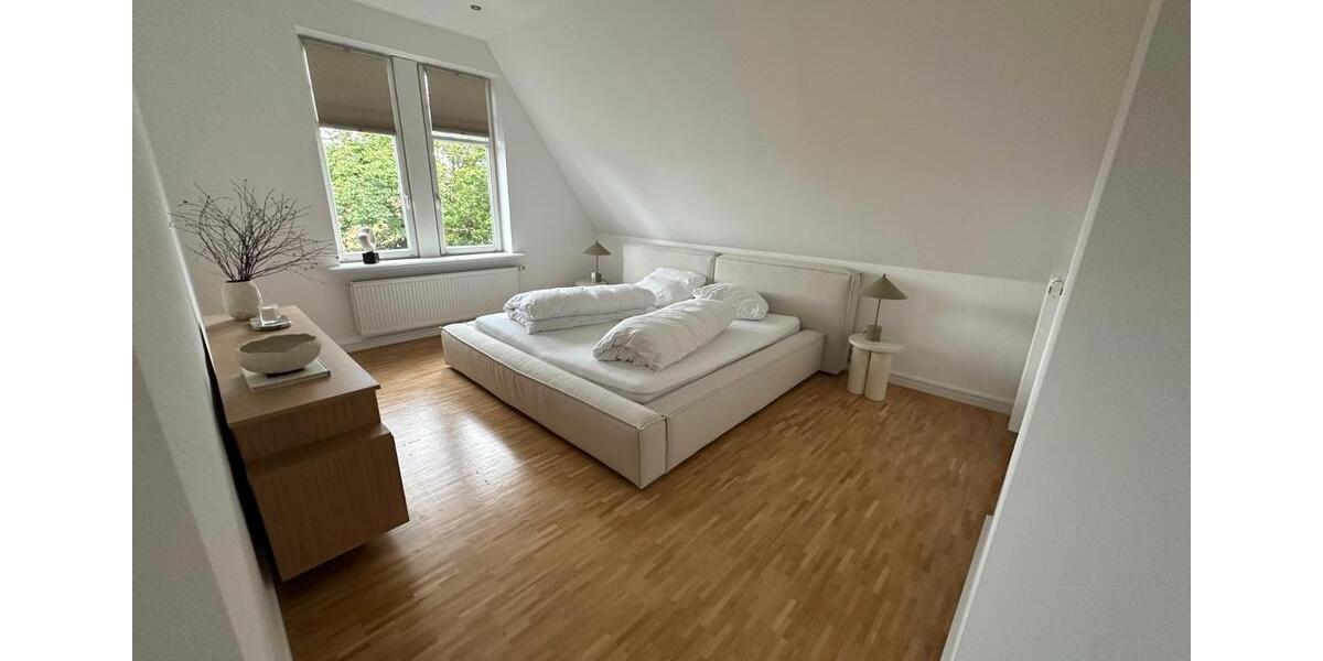 Dachgeschoßwohnung Coburg - 5 Zimmer, 113 m&sup2;, 1.234&euro; | Angebot:26649503