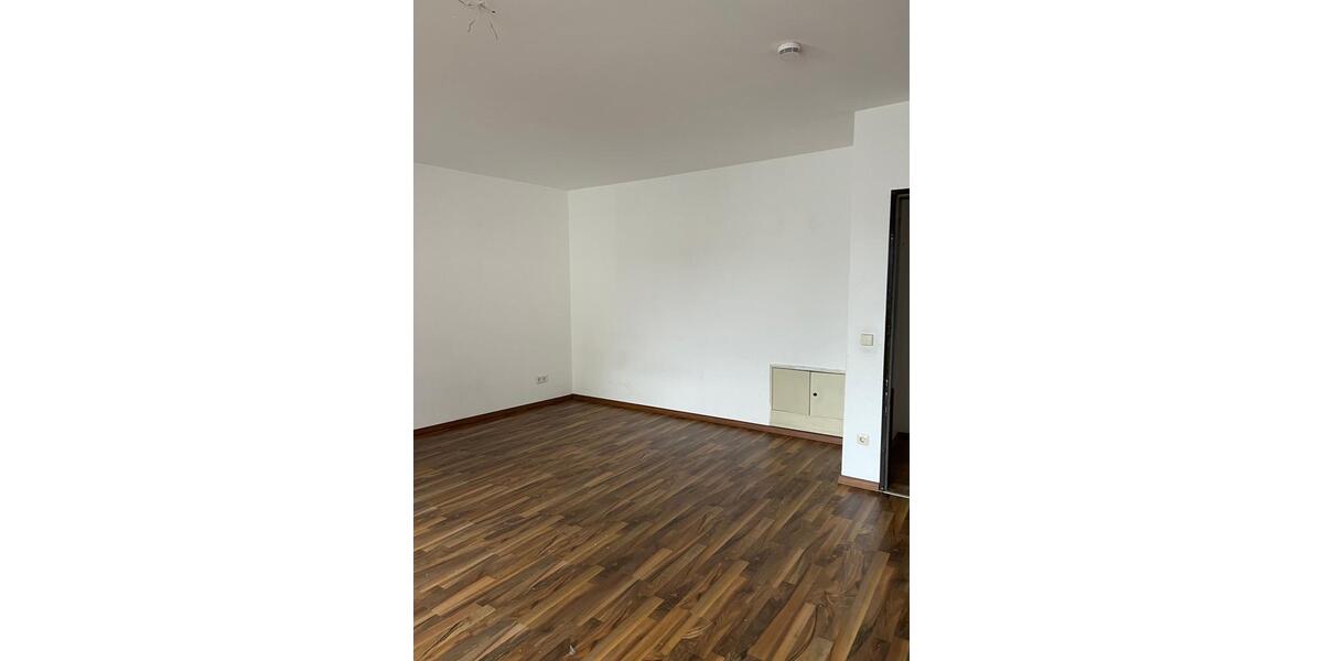 Etagenwohnung Bad Kreuznach Bad Münster am Stein-Ebernburg - 4 Zimmer, 111 m&sup2;, 785&euro; | Angebot:26285923