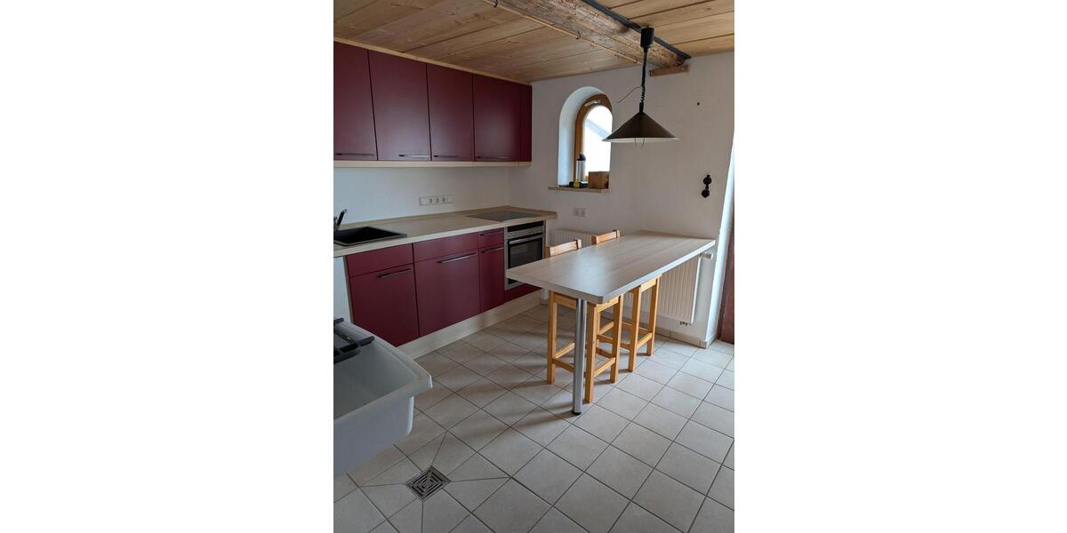 Bungalow Nördlingen - 5 Zimmer, 186 m&sup2;, 1.700&euro; | Angebot:25963068