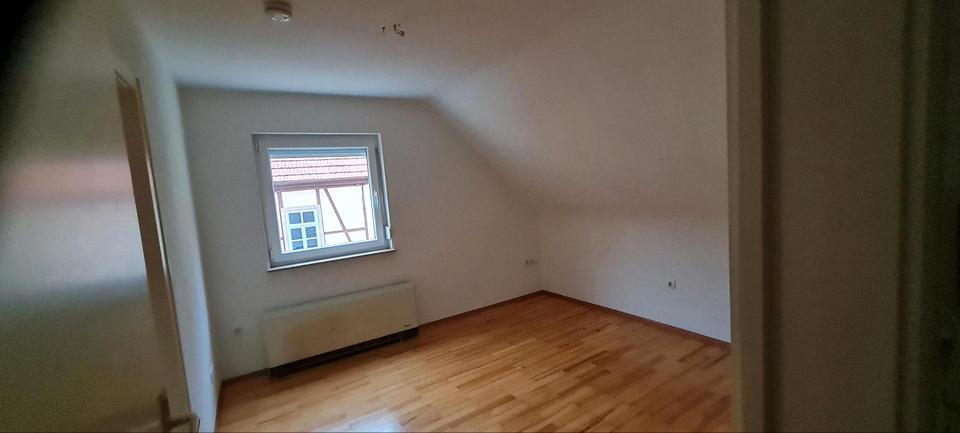 Etagenwohnung Tauberbischofsheim - 3 Zimmer, 65 m&sup2;, 600&euro; | Angebot:25900844
