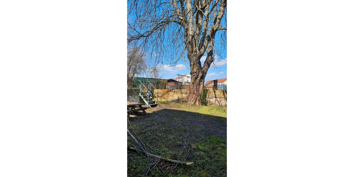 Dachgeschoßwohnung Meerane - 3 Zimmer, 80 m&sup2;, 360&euro; | Angebot:25810289