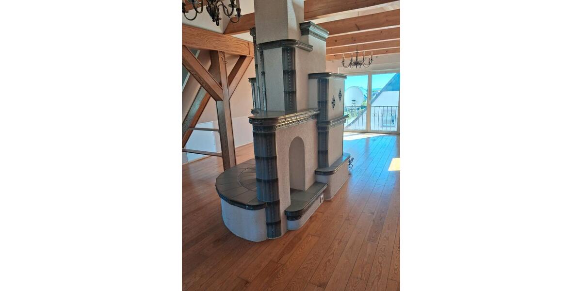 Dachgeschoßwohnung Lauchhammer - 4 Zimmer, 158 m&sup2;, 900&euro; | Angebot:26313040