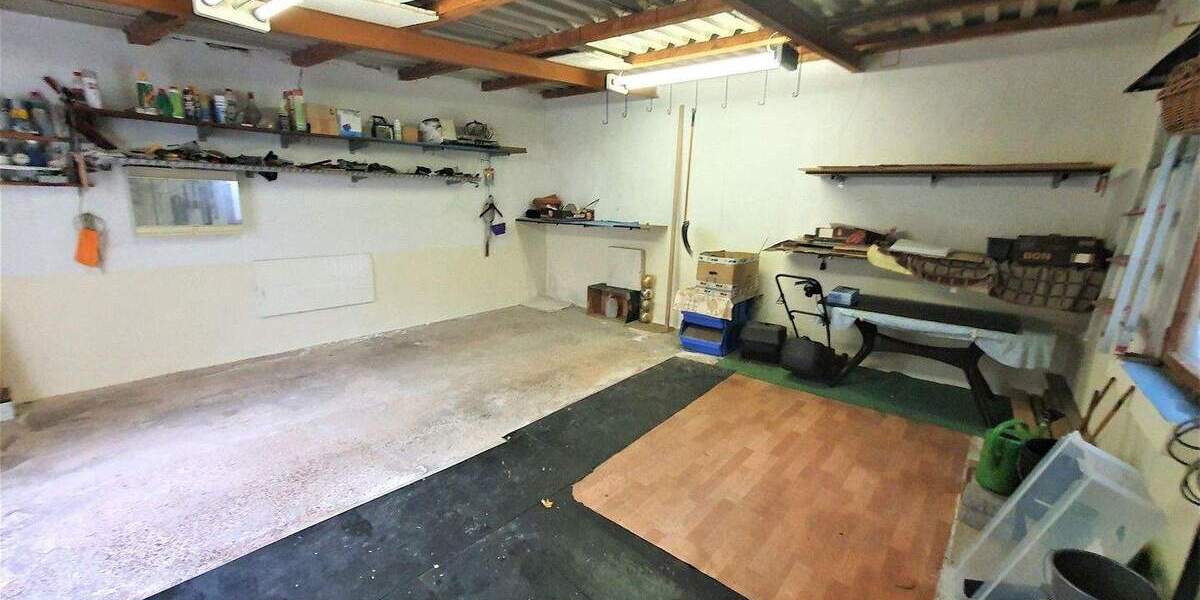 Schnuckelige 3-Raum-Wohnung im 3-Familien-Haus Schmalkalden, Einbauküche, zentrumsnah & im Grünen 3 zimmer