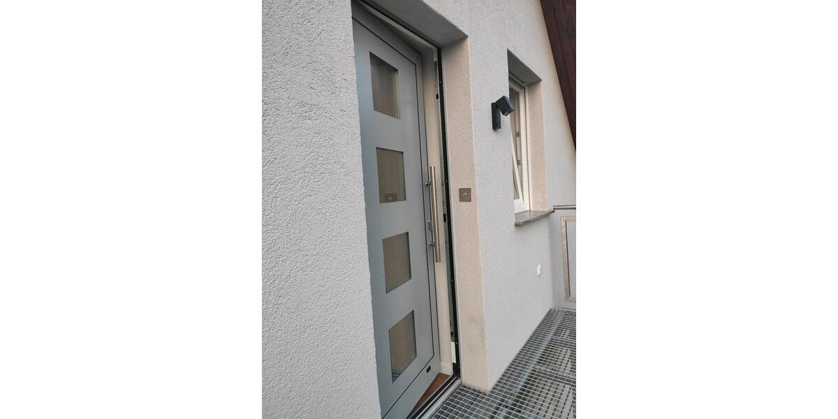 Dachgeschoßwohnung Hamburg Harburg - 3 Zimmer, 74 m&sup2;, 1.300&euro; | Angebot:25138262