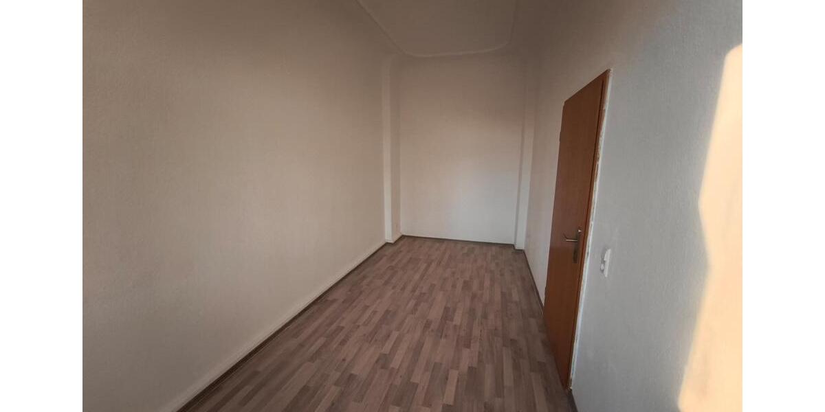 Etagenwohnung Zwickau - 4 Zimmer, 95 m&sup2;, 650&euro; | Angebot:26284748