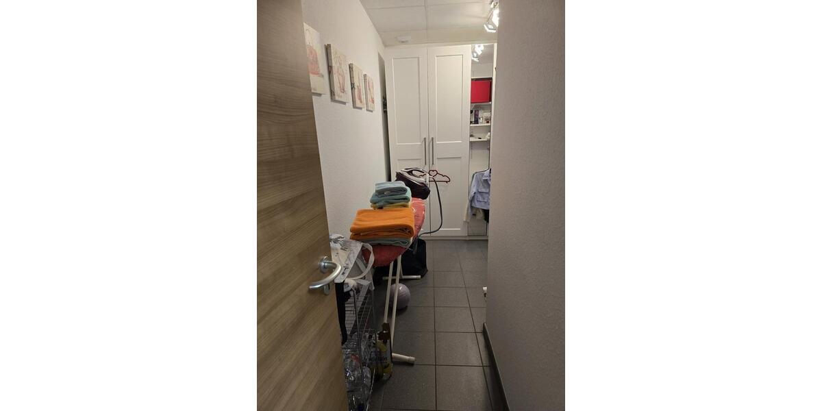 Etagenwohnung Siegen Dillnhütten - 2 Zimmer, 90 m&sup2;, 950&euro; | Angebot:25989235