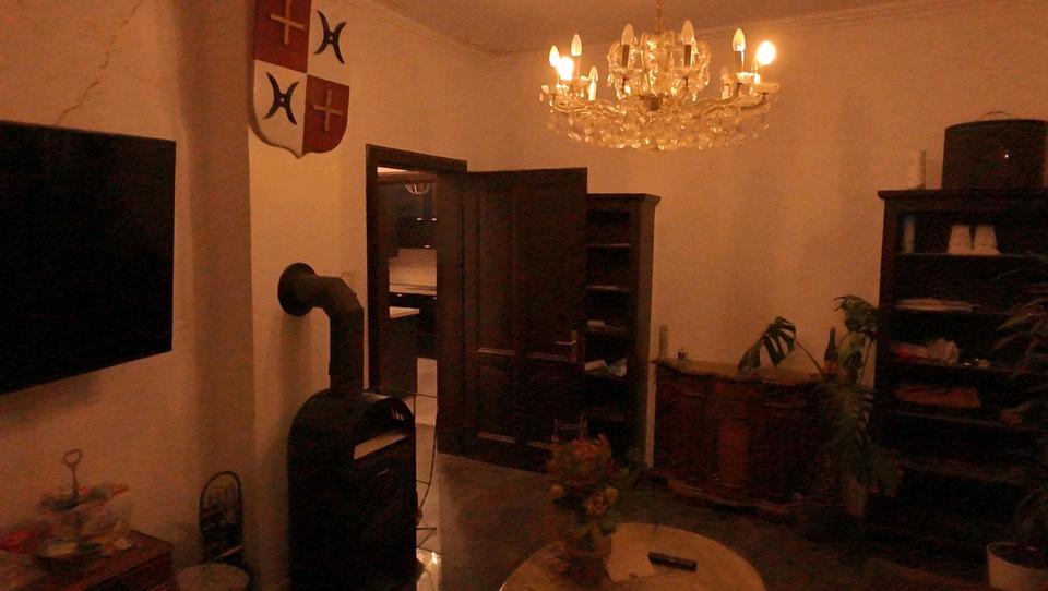 Einfamilienhaus Mönchengladbach Süd - 8 Zimmer, 210 m&sup2;, 1.700&euro; | Angebot:26037341