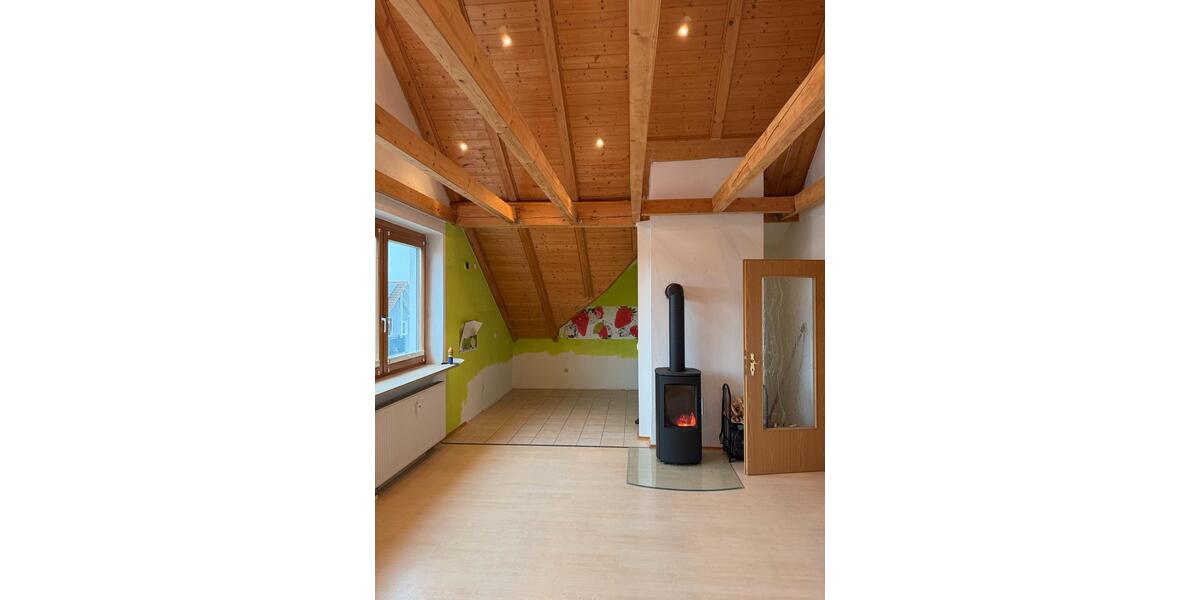 Dachgeschoßwohnung Wernberg-Köblitz Köblitz - 3 Zimmer, 127 m&sup2;, 980&euro; | Angebot:26049406