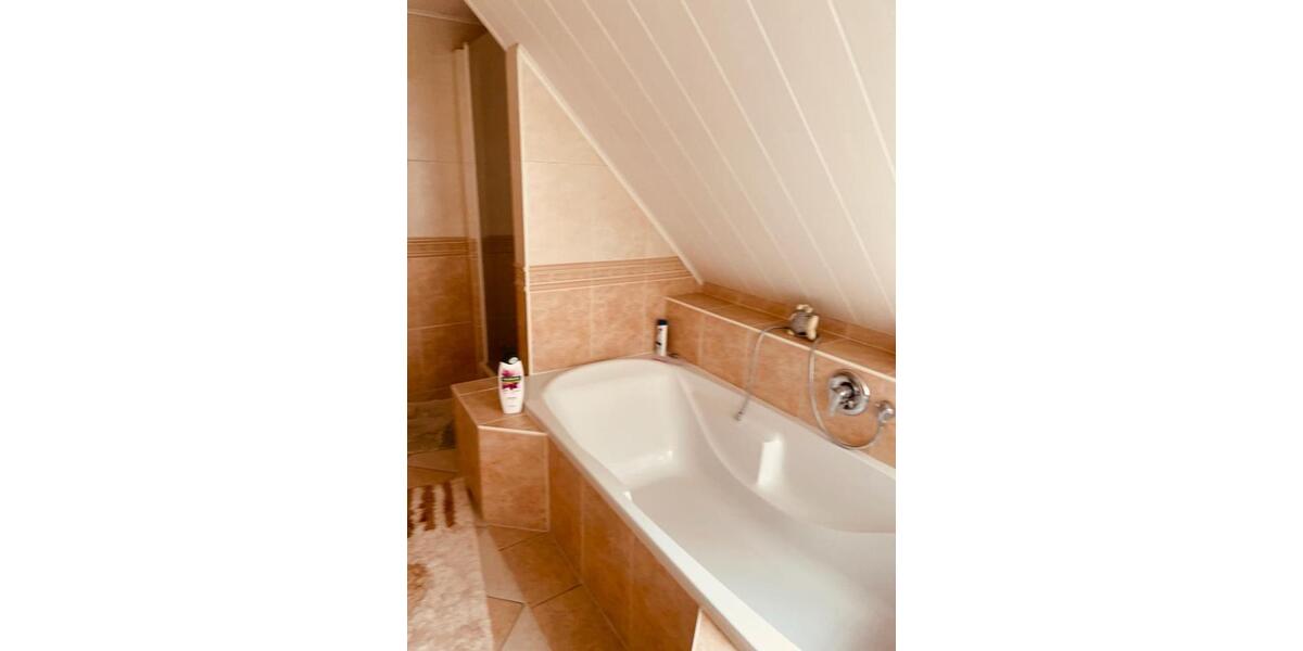 Doppelhaushälfte Twist - 6 Zimmer, 170 m&sup2;, 1.390&euro; | Angebot:25944476