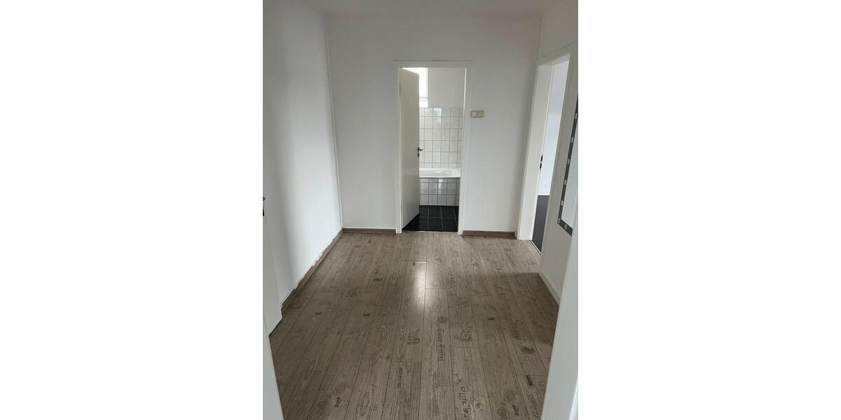 Dachgeschoßwohnung Lüdenscheid Staberg - 2 Zimmer, 60 m&sup2;, 400&euro; | Angebot:27611966