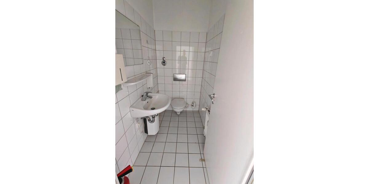 Gewerbeobjekt Merseburg - 720&euro; | Angebot:25474147