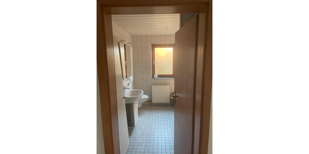 Erdgeschoßwohnung Neckarsulm - 3 Zimmer, 100 m&sup2;, 1.250&euro; | Angebot:24729111