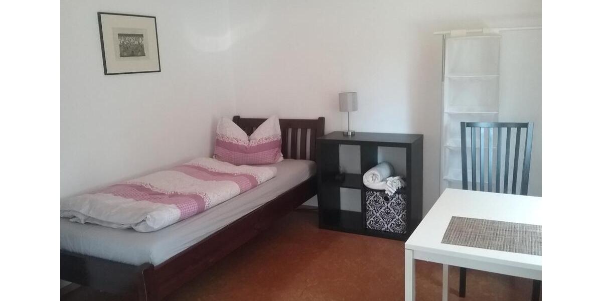 Wohnen auf Zeit Denkendorf - 5 Zimmer, 100 m&sup2;, 19&euro; | Angebot:26302111
