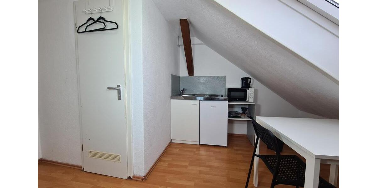 Etagenwohnung Neustetten - 1 Zimmer, 18 m&sup2;, 280&euro; | Angebot:26588267