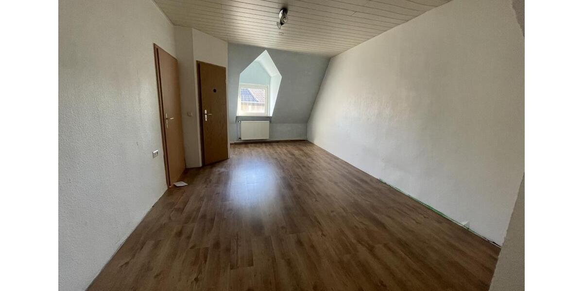 Dachgeschoßwohnung Herne - 9 Zimmer, 180 m&sup2;, 1.530&euro; | Angebot:26126992