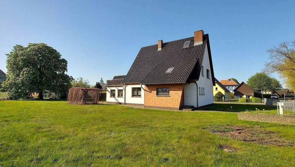 Einfamilienhaus Zingst - 5 Zimmer, 203 m&sup2;, 2.490&euro; | Angebot:24821706