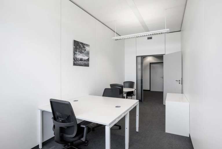 Büro in Walldorf 311 € 8 m²