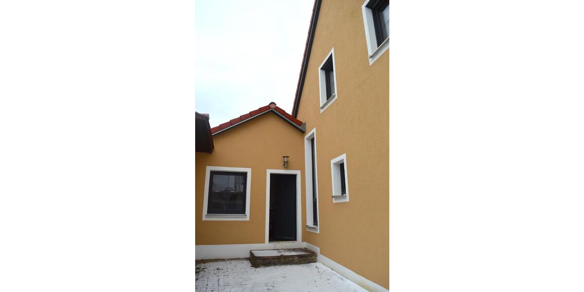 Kernsanierte, energieeffiziente Erdgeschosswohnung mit Garten 2 zimmer