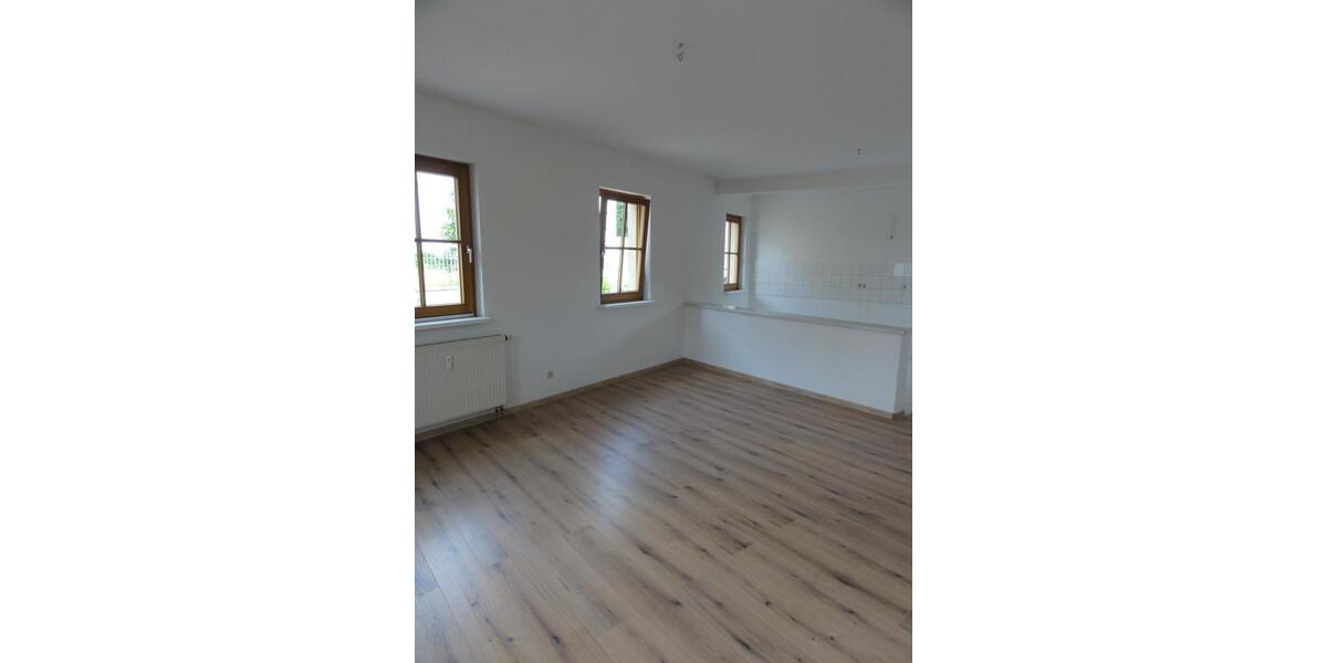 Etagenwohnung Freyburg (Unstrut) - 2 Zimmer, 52 m&sup2;, 325&euro; | Angebot:25053399