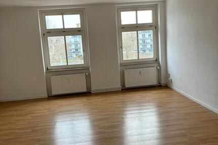 4 Zimmerwohnung für WG oder Familie (Klosterbergestr. 26) 4 zimmer