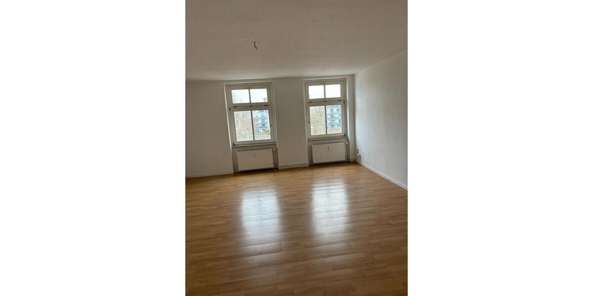 4 Zimmerwohnung für WG oder Familie (Klosterbergestr. 26) 4 zimmer