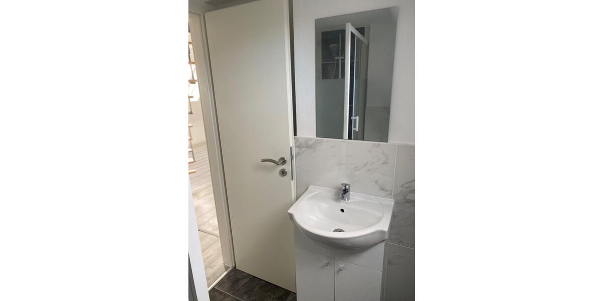 Dachgeschoßwohnung Ötisheim - 2.5 Zimmer, 50 m&sup2;, 1.200&euro; | Angebot:24846736