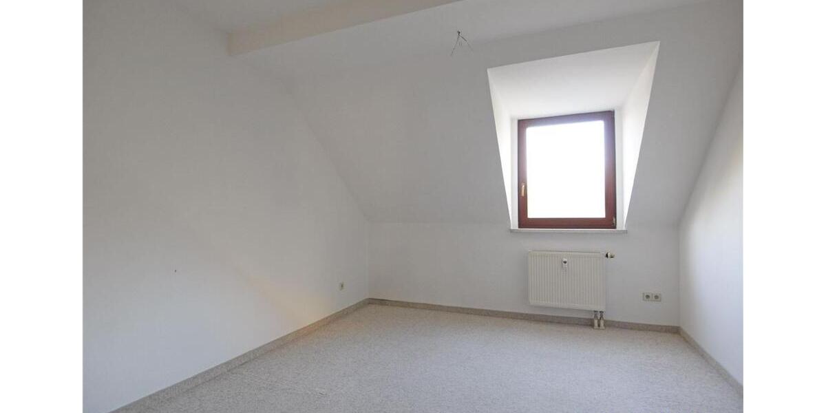 Dachgeschoßwohnung Flöha - 3 Zimmer, 62 m&sup2;, 390&euro; | Angebot:26147879