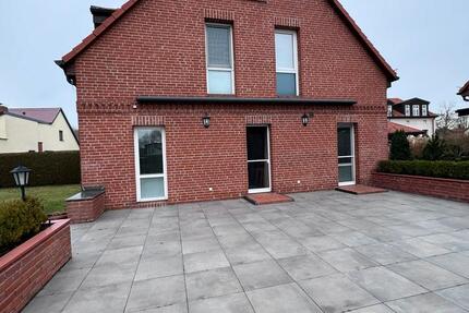 Haus Lindow (Mark) - 3 Zimmer, 152 m&sup2;, 2.100&euro; | Angebot:25966711