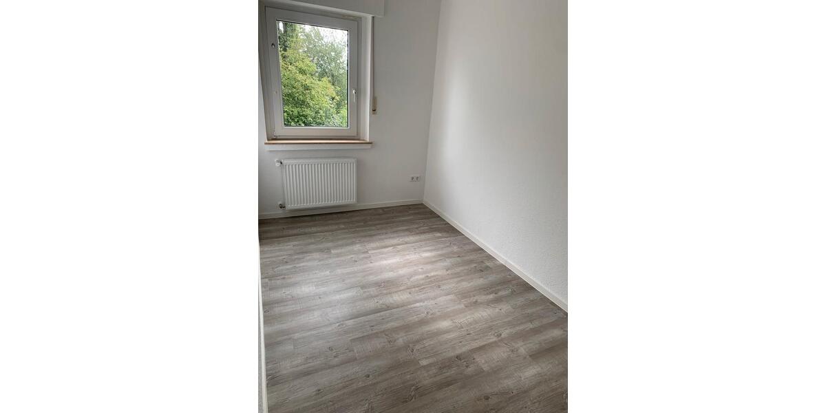 Etagenwohnung Löhne - 3 Zimmer, 85 m&sup2;, 765&euro; | Angebot:25171796