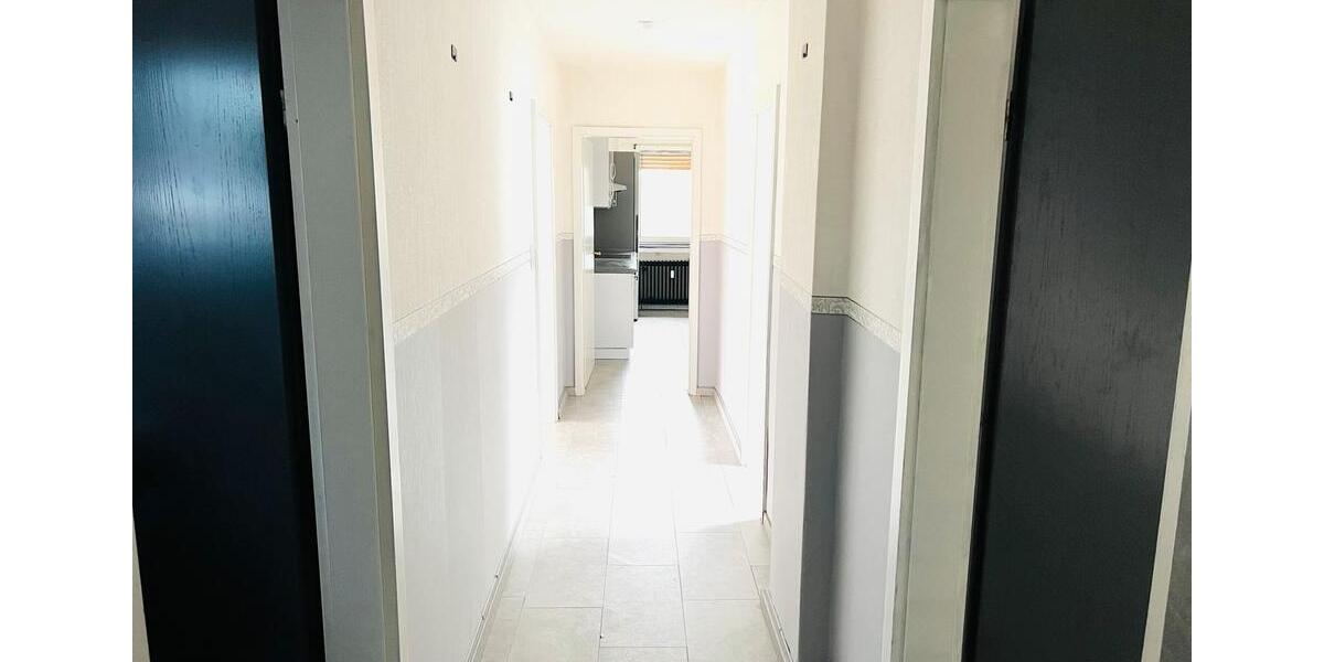 Dachgeschoßwohnung Menden (Sauerland) - 4 Zimmer, 80 m&sup2;, 840&euro; | Angebot:24749917