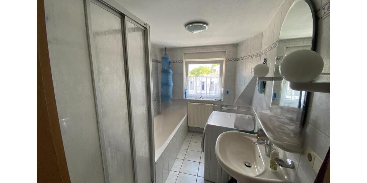 Dachgeschoßwohnung Nienburg (Weser) - 3 Zimmer, 65 m&sup2;, 560&euro; | Angebot:26312451