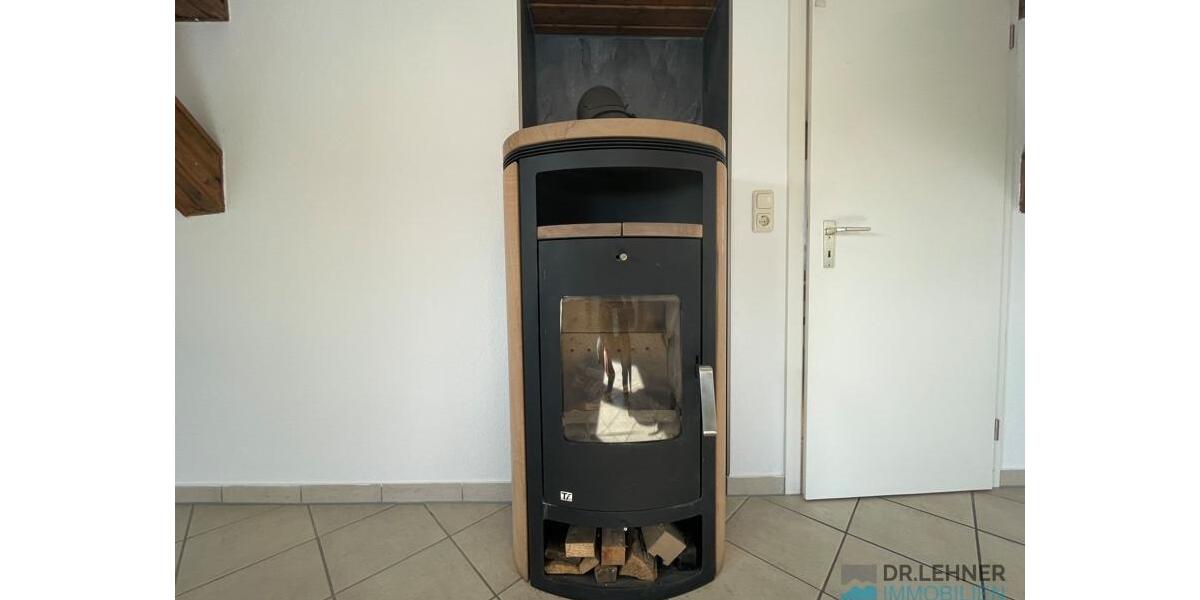 Dachgeschoßwohnung Arneburg - 3 Zimmer, 60 m&sup2;, 540&euro; | Angebot:25903053