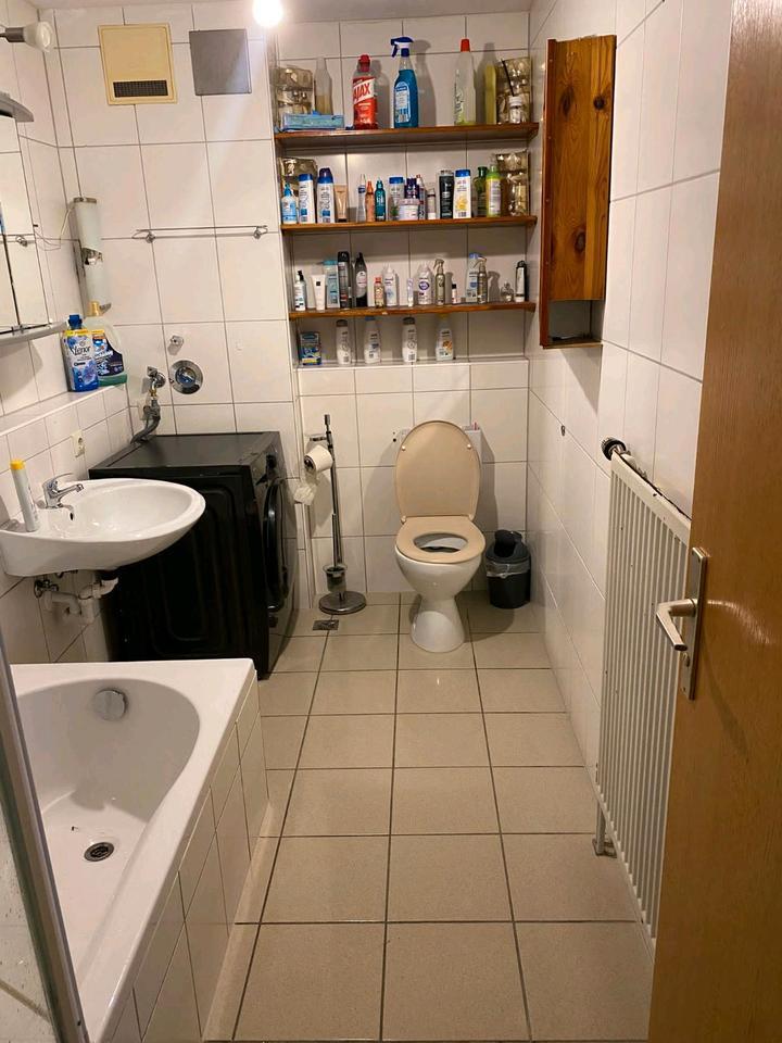 Helle 4-Zimmer-Wohnung mit großem Balkon & Aufzug - 01.11.2025
