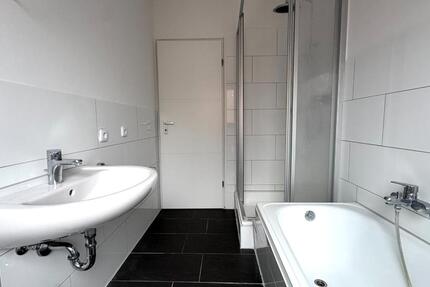 4,5-Zimmer-Wohnung mit Balkon, Garage und Gemeinschaftsgarten 4 zimmer