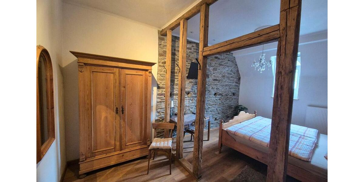 Dachgeschoßwohnung Cochem - 1 Zimmer, 30 m&sup2;, 400&euro; | Angebot:26252055