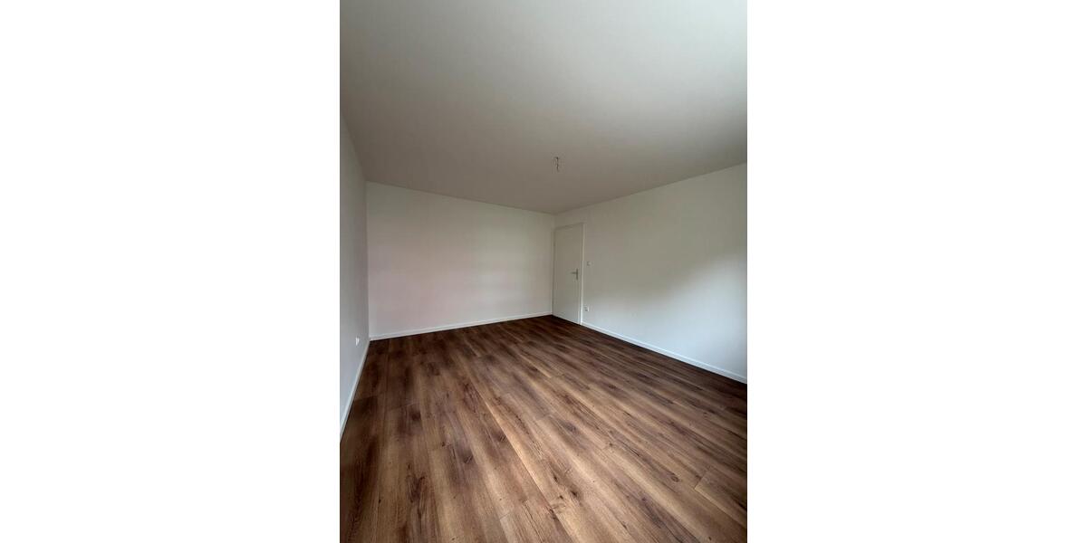 Erdgeschoßwohnung München Bogenhausen - 3 Zimmer, 72 m&sup2;, 1.870&euro; | Angebot:26699670