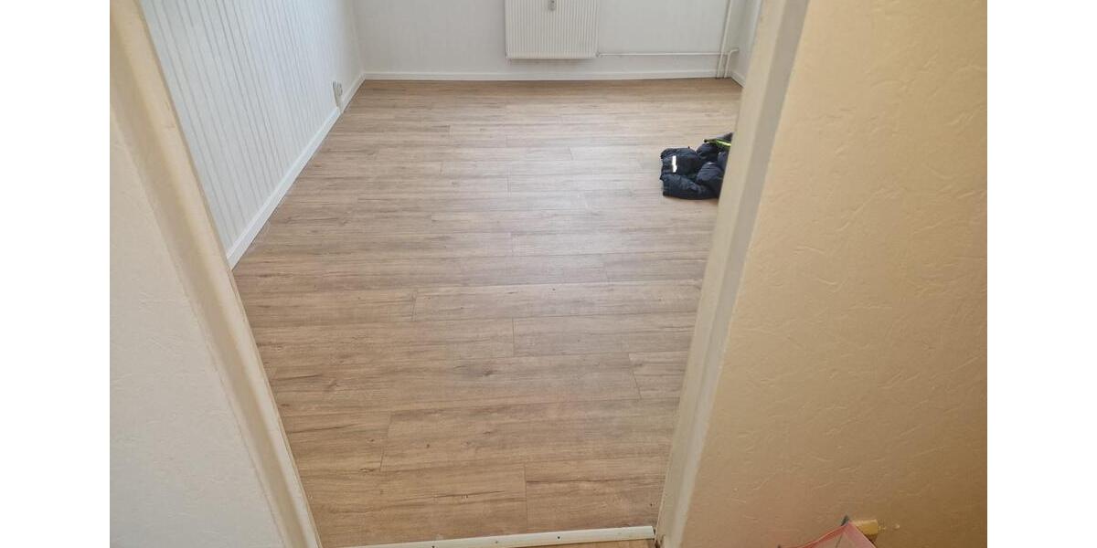 Etagenwohnung Gingst - 3 Zimmer, 66 m&sup2;, 350&euro; | Angebot:24355311