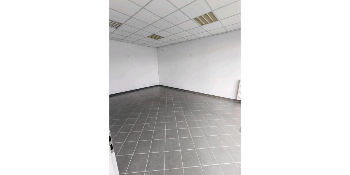 Gewerbeobjekt Merseburg - 720&euro; | Angebot:25474147