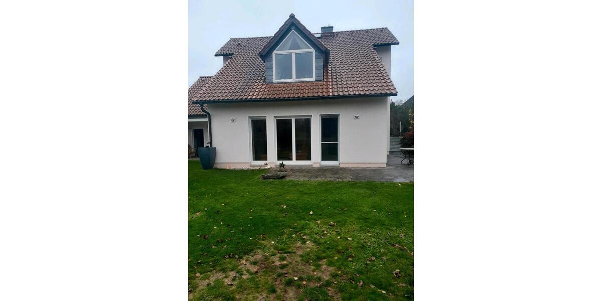 Einfamilienhaus Dessau-Roßlau Brambach - 7 Zimmer, 164 m&sup2;, 1.600&euro; | Angebot:25025192