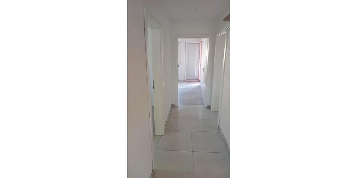 Etagenwohnung Neckarsulm - 4 Zimmer, 90 m&sup2;, 1.090&euro; | Angebot:26016035