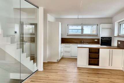Haus Passau Am Breinhof - 4 Zimmer, 143 m&sup2;, 1.540&euro; | Angebot:26828983