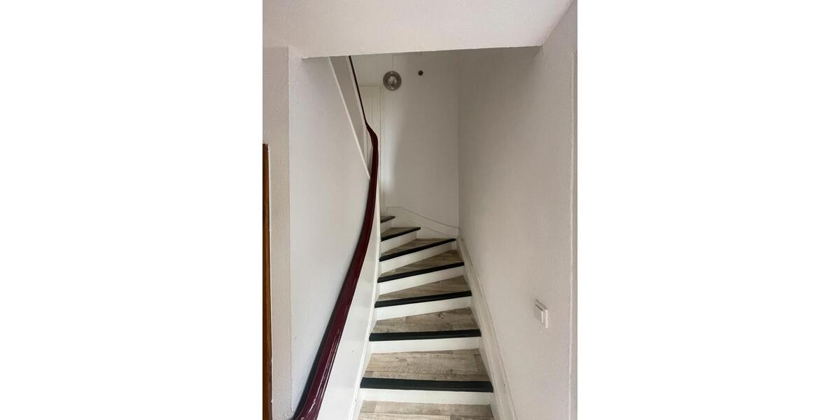 Etagenwohnung Siegen Weidenau - 5 Zimmer, 110 m&sup2;, 286&euro; | Angebot:24751165