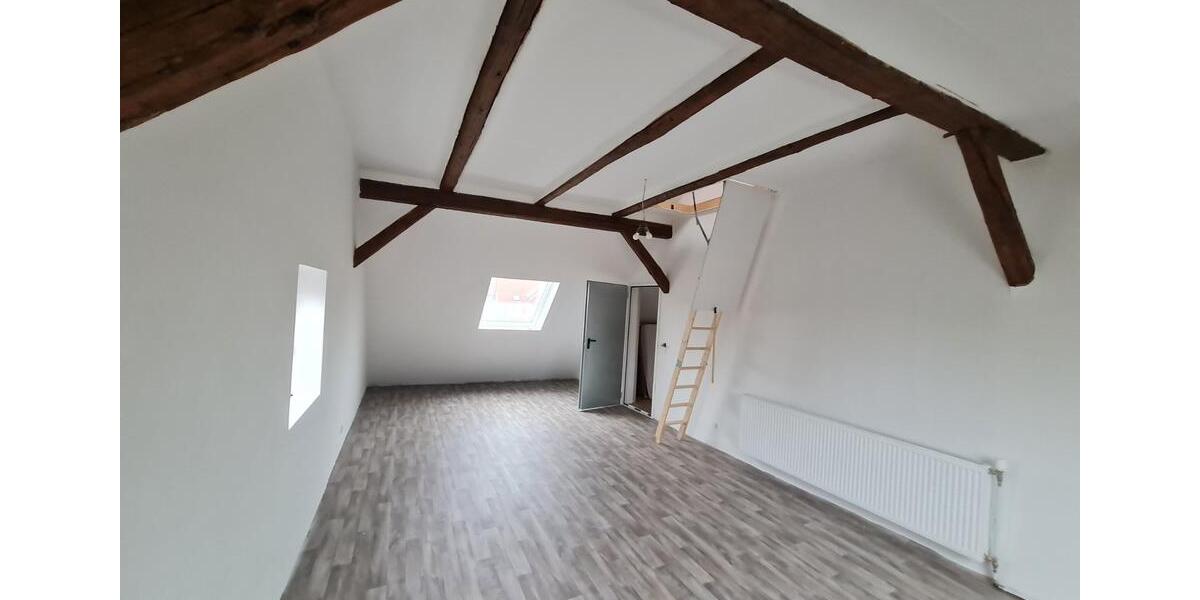 Etagenwohnung Hameln - 1 Zimmer, 10 m&sup2;, 250&euro; | Angebot:24743438