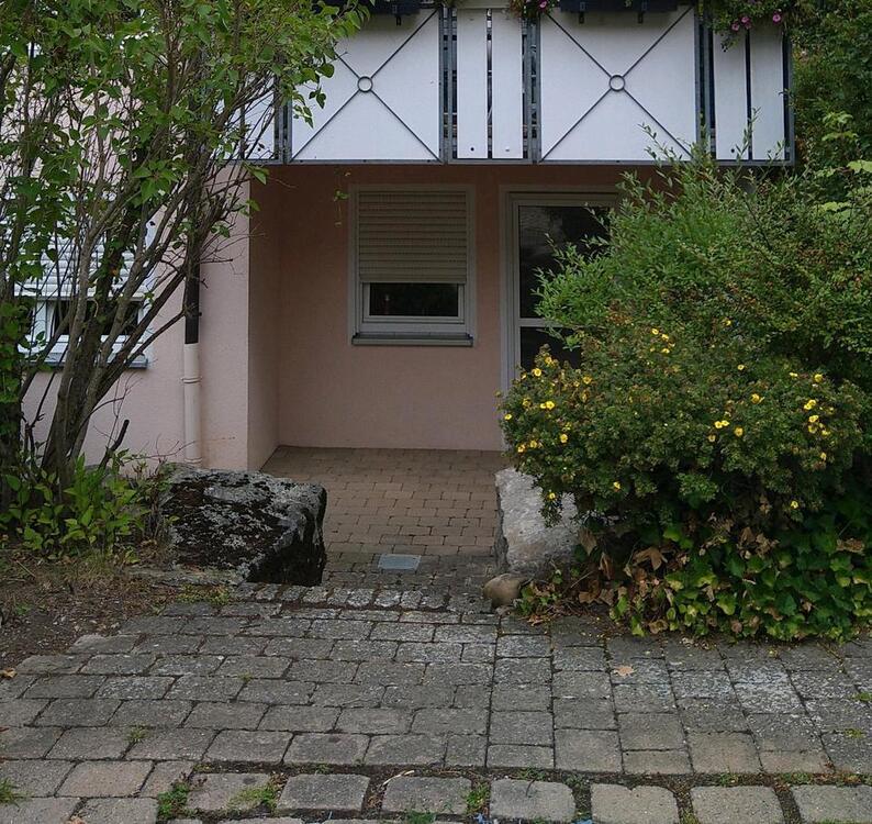 1-2 Zimmerwohnung mit Terrasse in Hessental