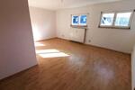 Dachgeschoßwohnung Glauchau - 2 Zimmer, 53 m&sup2;, 350&euro; | Angebot:17236847