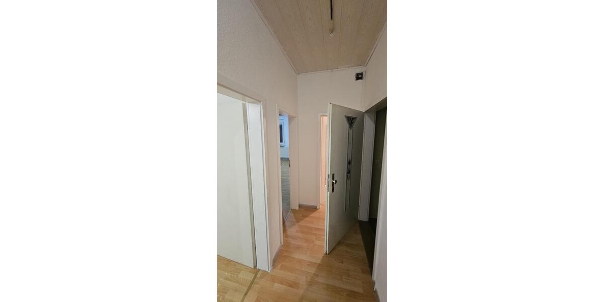 Etagenwohnung Göppingen - 3 Zimmer, 80 m&sup2;, 980&euro; | Angebot:25173171