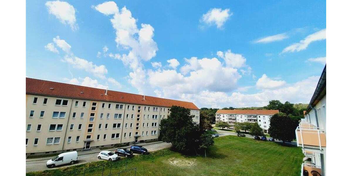 Wohnung zum Mieten in Lauchhammer 375 € 73.57 m² 4 zimmer