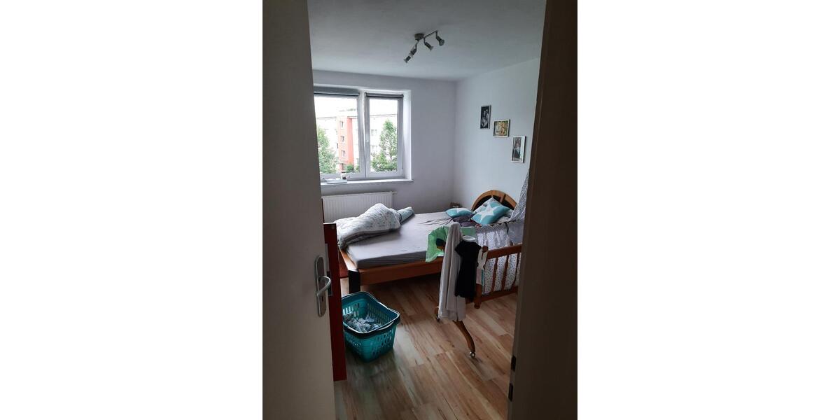 3-Zimmer Wohnung mit Einbauküche Stellplatz 3 zimmer